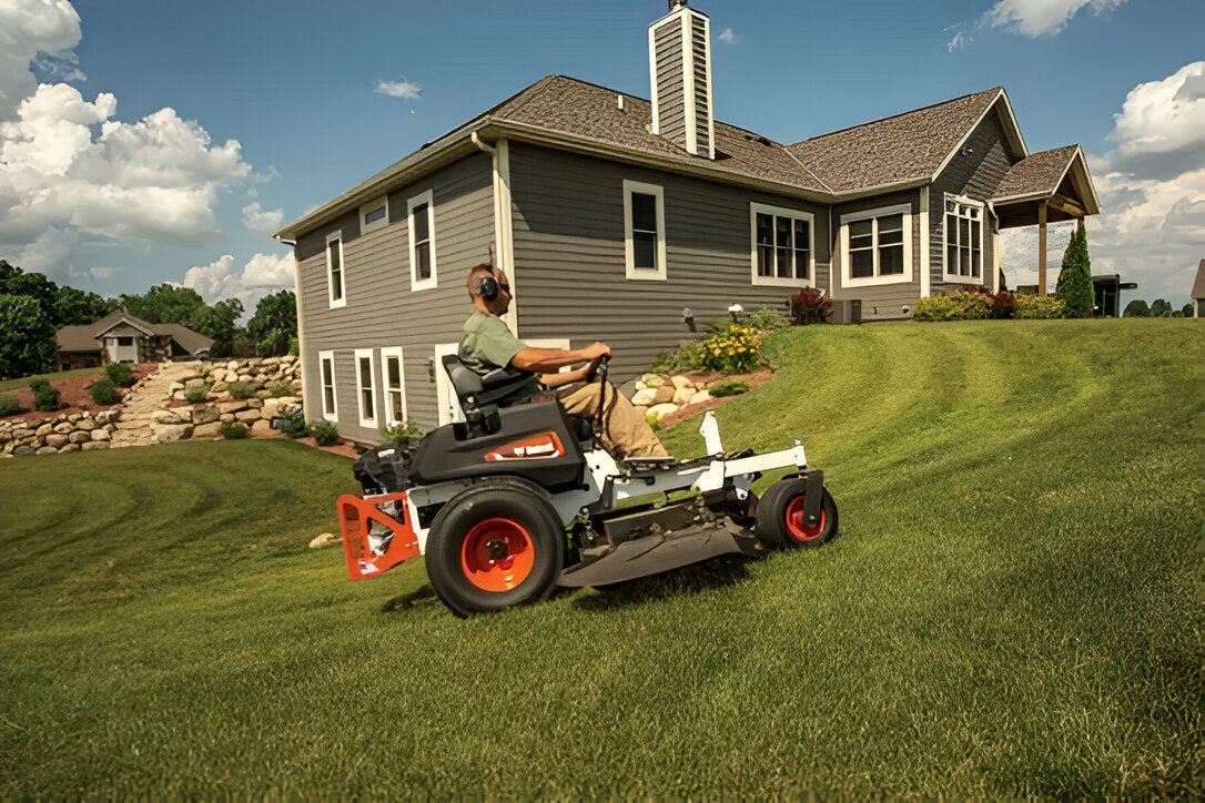 Bobcat ZT3000 48in Zero Turn Mower | 23.5HP Kawasaki FT Engine