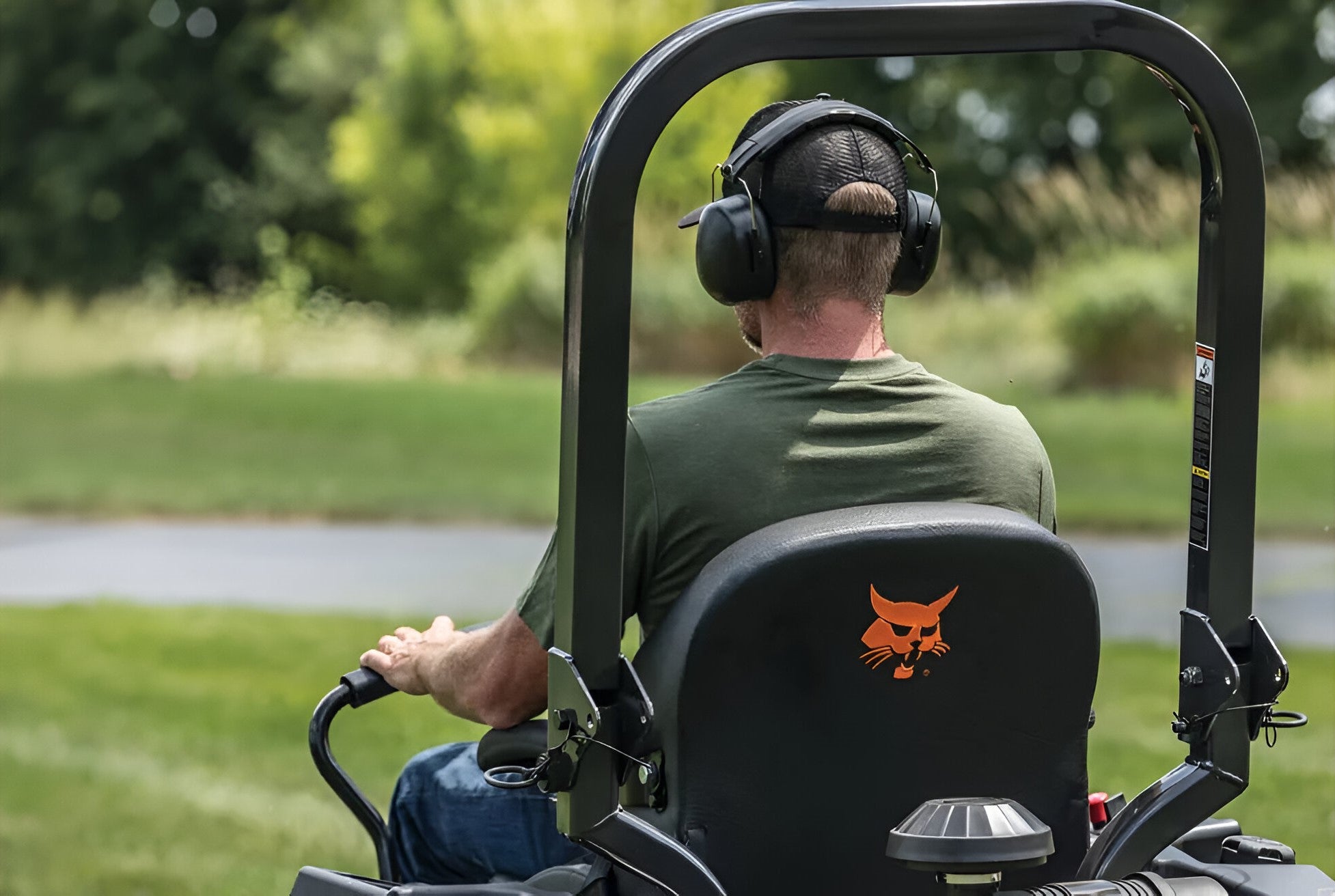 Bobcat ZT5000 Zero-Turn Mower (7872273)