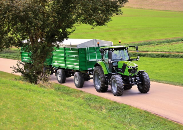 Deutz DF-6140TTV 6 Series Tractor